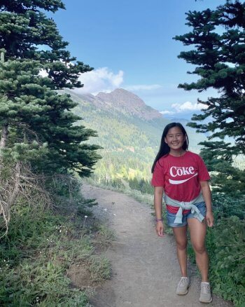 2022 Neurogenic Bladder Scholarship Recipient Lily hiking